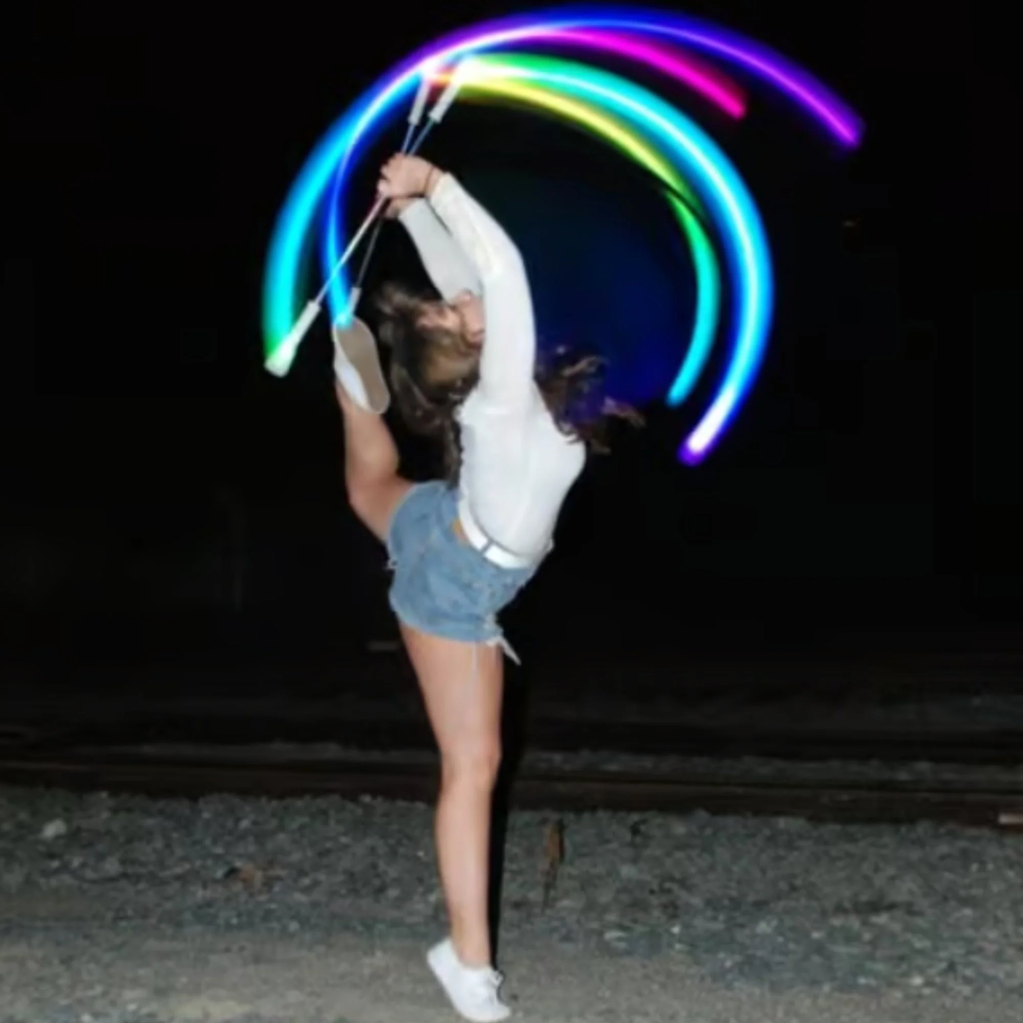 Flowtoys Lumina Twirl™ Baton v2 - LED Twirling Baton - Image 8